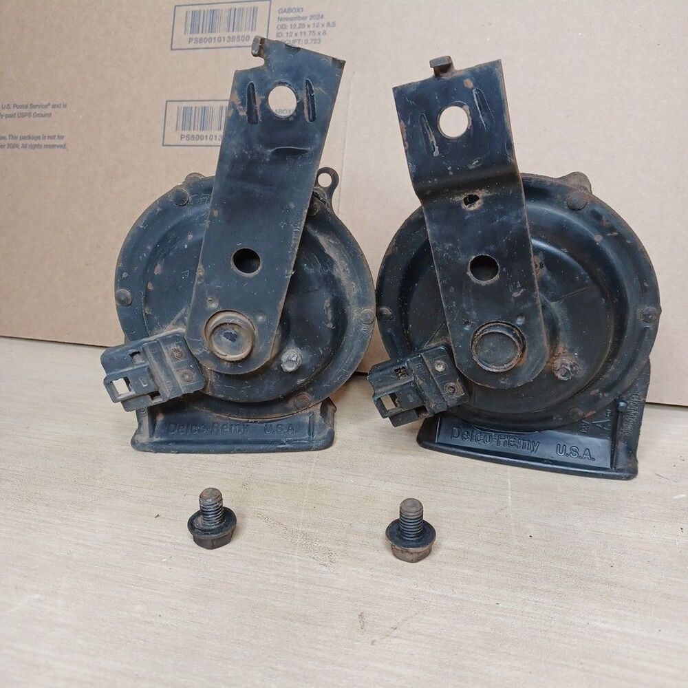 1990 1991 1992 1993 1994 CHEVROLET 3500 2500 1500 PICKUP HORNS HIGH AND LOW TONE